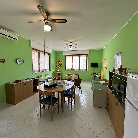 A 50 Metri Dal Mare A C36 아파트 Maladroxia