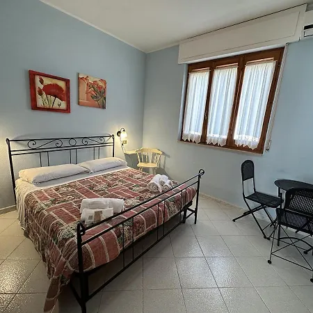 A 50 Metri Dal Mare A C36 아파트 Maladroxia